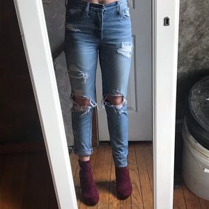 American Eagle Vintage Hi-Rise Tomgirl Jeans